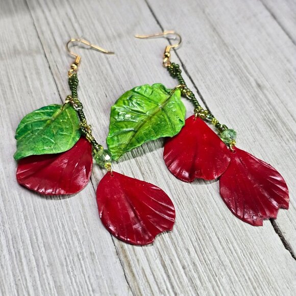 Handmade 18k Gold Plated Rose Petals and Leaves Glass Bead Dangle Earrings - Picture 3 of 5